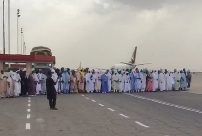 emir airport pic new