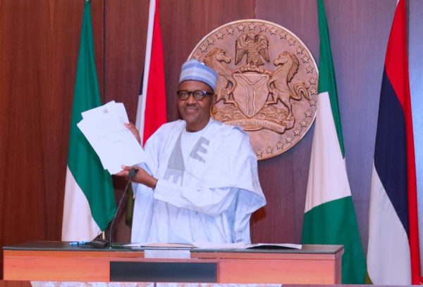 Buhari shows the executive order on assets forfeiture