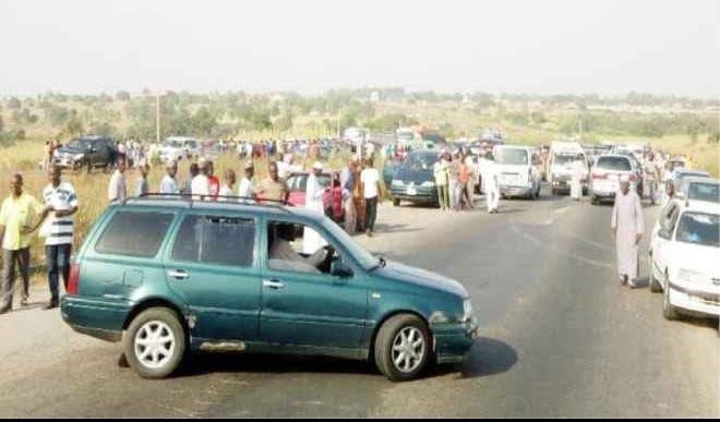 Kidnappers Return to Abuja Kaduna Highway Abduct Former Emir Sanusis Relative