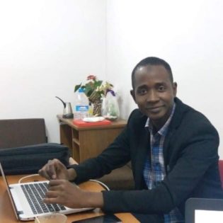 Dr Abdullahi Yusuf 1