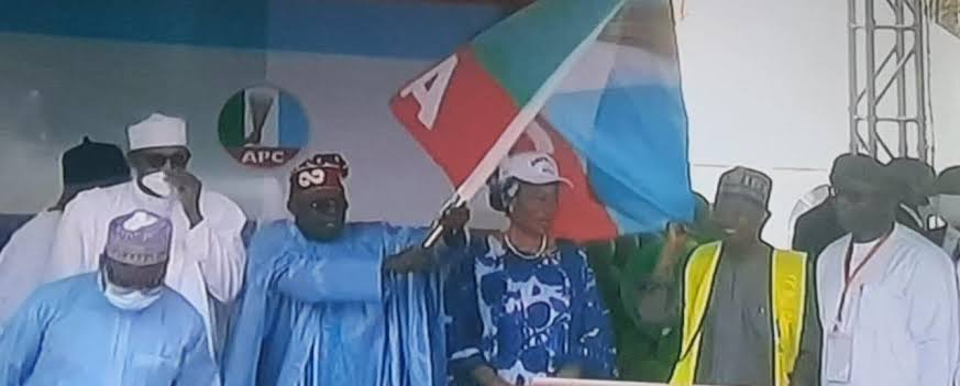 APC, Party flag, Muhammadu Buhari, Bola Tinubu