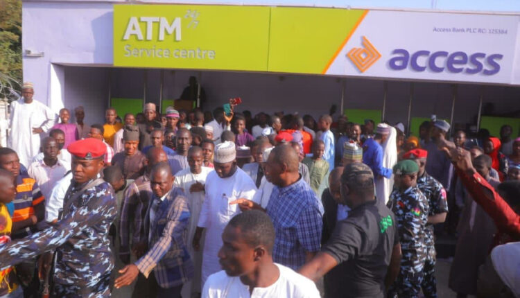 Zulum to Banks: Dispense new notes or we revoke your land
