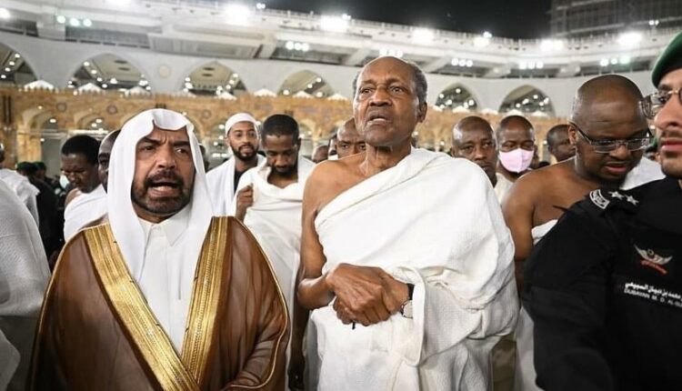 Ummrah, Muhammadu Buhari, Isa Ali Pantami, Makkah