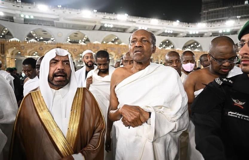 Muhammadu Buhari, Isa Ali Pantami, Aminu Dantata, Mecca